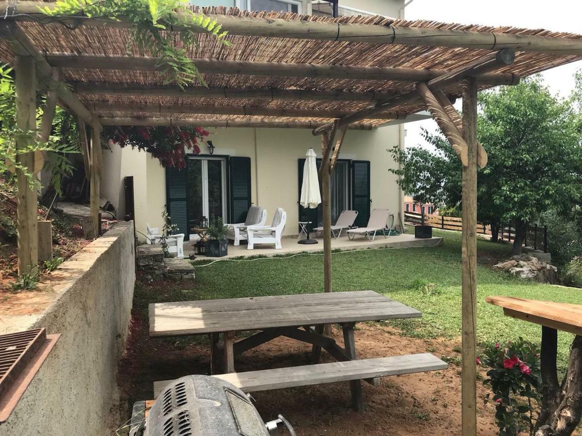 Chez Nikos Villa Kompitsion Bagian luar foto