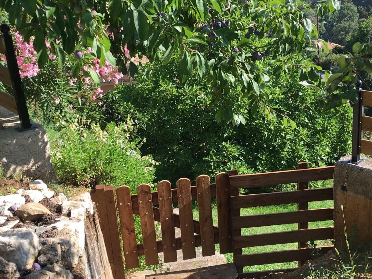 Chez Nikos Villa Kompitsion Bagian luar foto